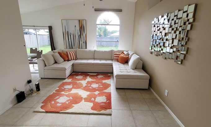 Orlando Casa | Orlando Home near Parks! Quiet ￼ neighborhood! Nice price!