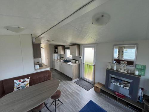 Caister-on-Sea Complejo | Ormesby 8, Haven Holiday Park, Caister - Four Bedroom, sleeps 8, pets welcome - 2 minutes from the beach!