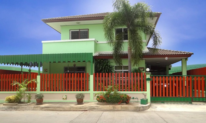 Kanchanaburi Villa | CASA ORNY VILLA DE VACACIONES CERCA D EL PUENTE SOBRE EL RÍO KWAI