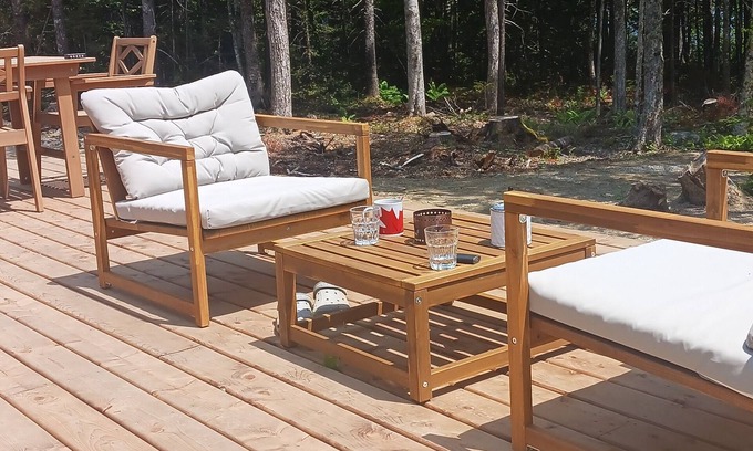 Clare Casa | Ortus Solis Lovingly furnished vacation home on Wentworthlake