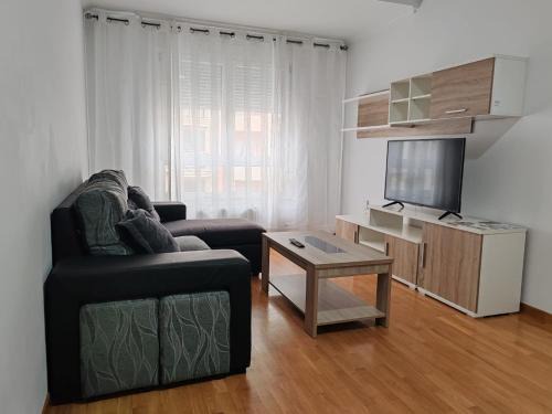 Figueras (Castropol) Apartamento | Os Garitos