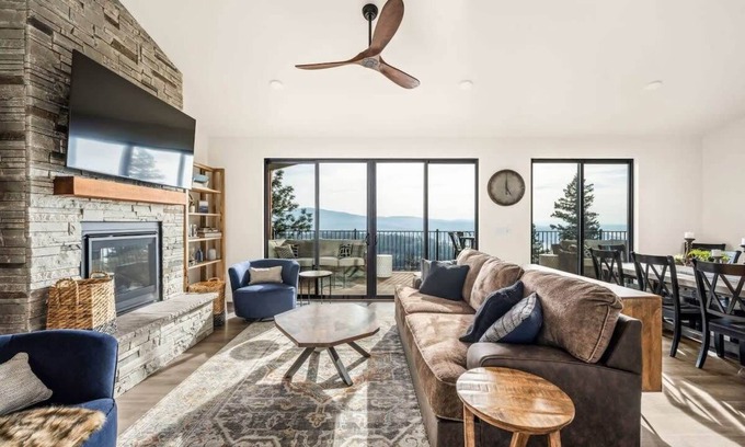 Coeur d'Alene Casa | Osprey Mountain Lodge | Incredible Lake Views Await You