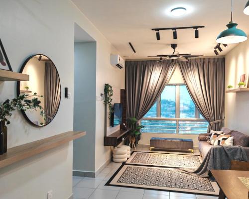 Bandar Baru Bangi Apartamento | Ostia New Designer Spacious 4 BR w Netflix & Wifi