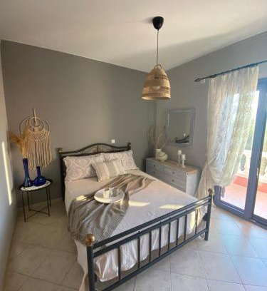 Chiliadou Casa | Ostraco Suite 2