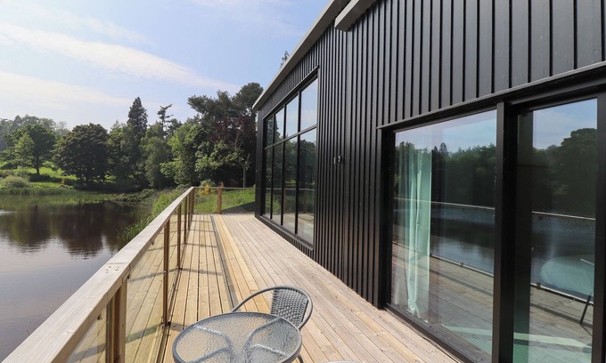 Belford Cabaña | Otters Cove