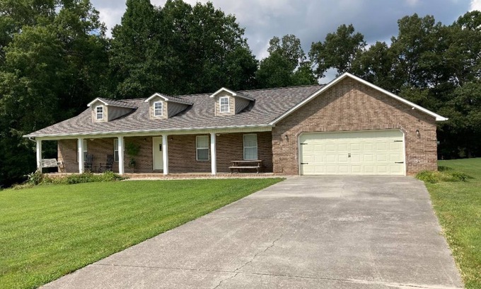 Dandridge Casa | “Our Favorite Hangout” ◈ Lakefront ◈ Boat Dock ◈ Level Lot ◈ Fire Pit