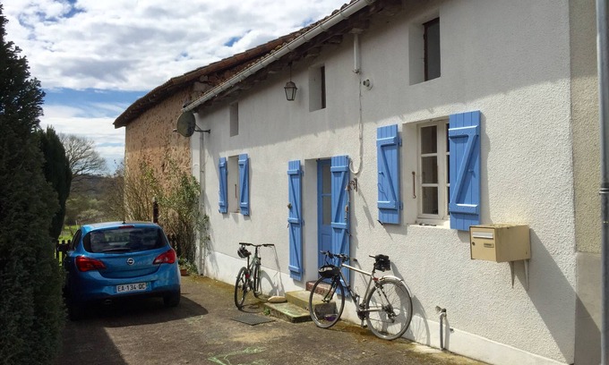 Chirac Casa | Nuestra casa en Foulounoux es cómoda, relajada y rústica, ¡y nos encanta!