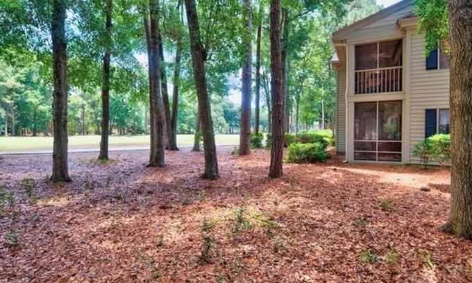 Pawleys Island Condominio | Our Li'l Getawave! Two-bedroom condo in Pawleys Plantation Golf and Country Club