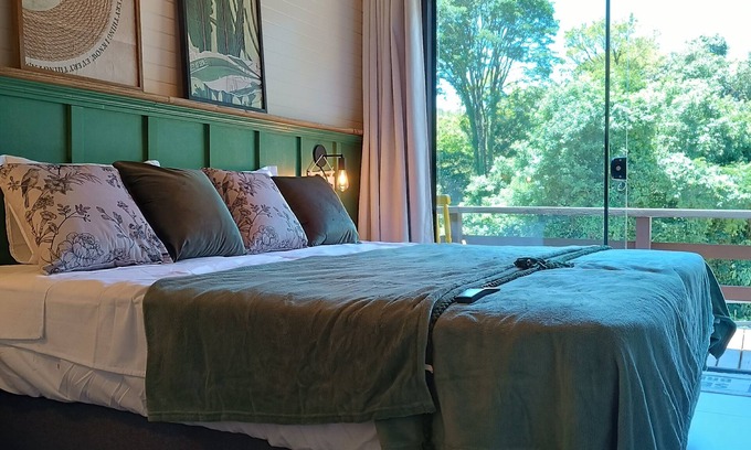Iomere Cabina | Our Nest Cabin