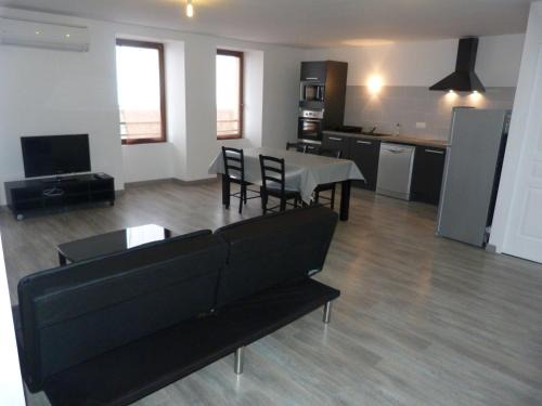 Belcastel Apartamento | Oustal haut