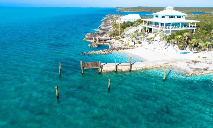 George Town Casa | Frente al lujo con muelle privado y playa Capacidad para 8