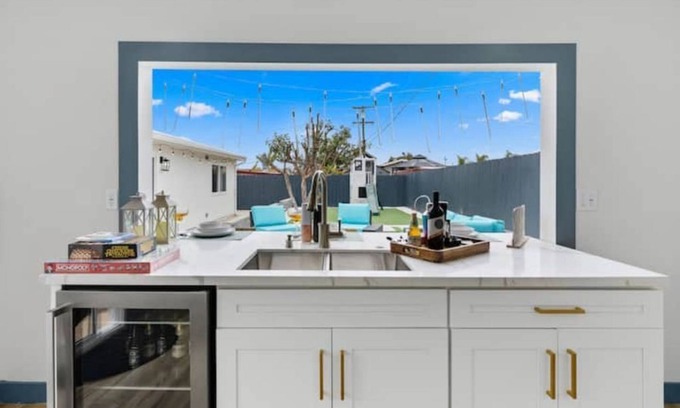 Lincoln Acres Casa | Outdoor Bar/Jacuzzi/Ocean & Bay Breeze Hideaway