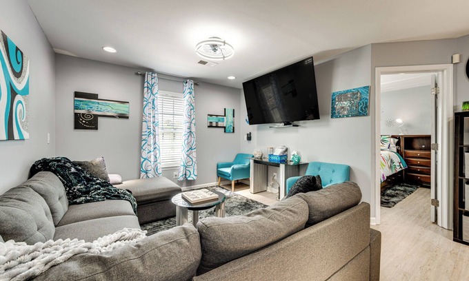 Concord Apartamento | Outdoor Entertainment Area: Family Concord Apt!