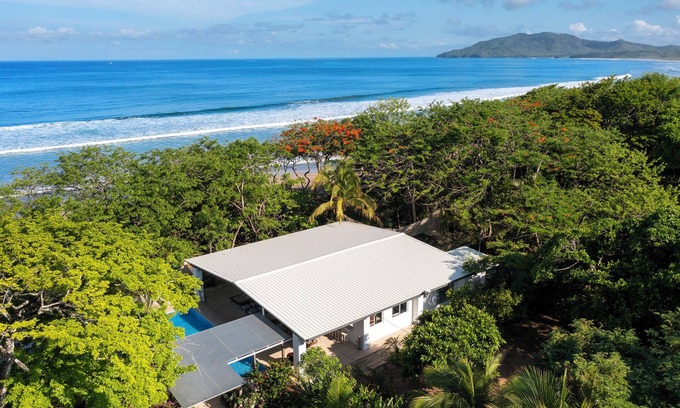 Playa Grande Villa | Vida al aire libre en absoluta privacidad Pasos desde la orilla del agua