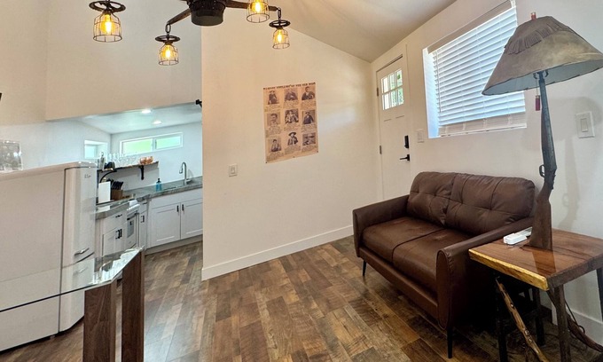 Prescott Casa | Outlaw Hideaway Downtown