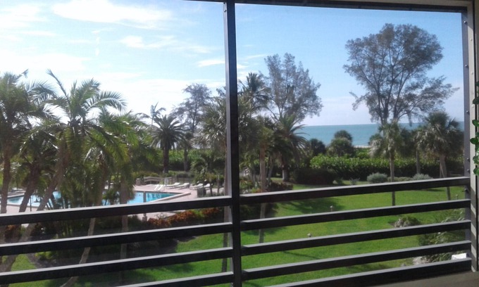 Sanibel Condominio | Outstanding Executive Condominium; Gulfside Place; Sanibel