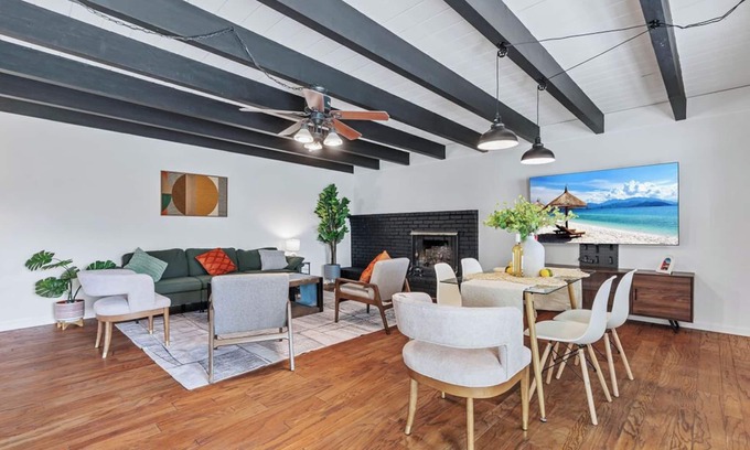 Northwest Anaheim Casa | Outstanding Home for Family Close to Disneyland