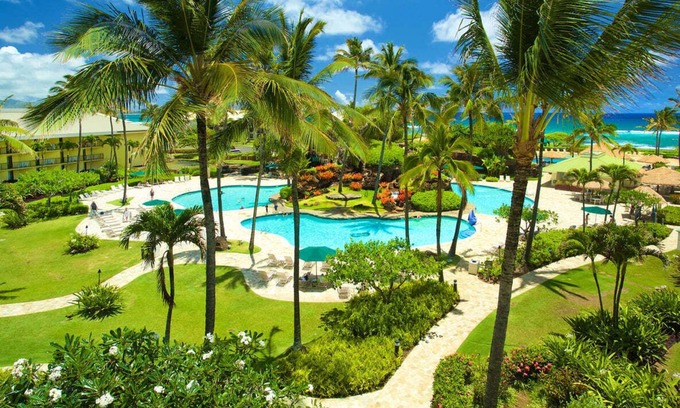 Hanamaulu Complejo | OUTSTANDING OCEAN AND POOL VIEWS FROM TOP FLOOR! GREAT DEAL WITH NO RESORT FEES!