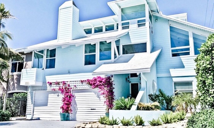Birch Park Finger Streets Casa | Ultimate Beach House. # 1 Five Story 6 Bedroom Beach House. Pasos de la arena