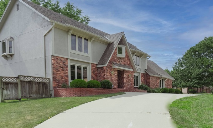 Overland Park Casa | Overland Park Family house - New Large spacious Private Residence