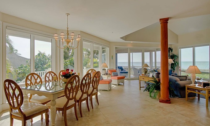 Captiva Casa | Overlooking the Gulf- Steps to Beach- Perfect Vacation Getaway! RESORT LISTING