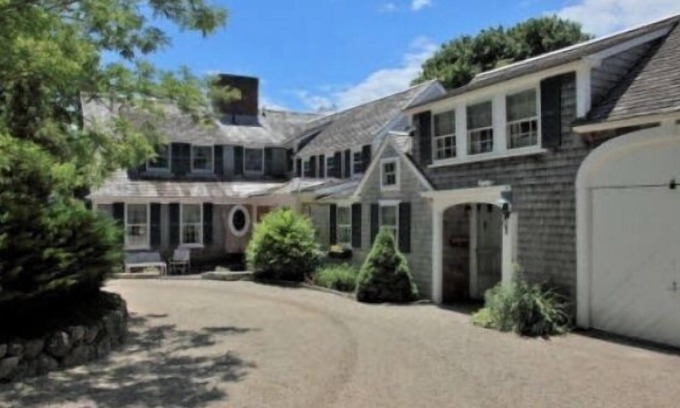 Harwich Port Casa | Overloking Wychmere Harbor, a pie de playa, ciudad y ferry de Nantucket