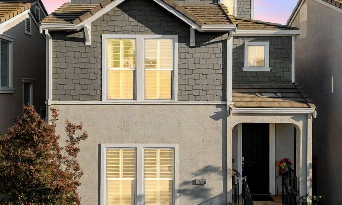 Rancho Cordova Casa | 2222 sqft 3bd/3ba - 3 story Brownstone located btwn Sacramento & Folsom
