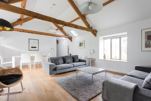 Llandovery Casa | Owl Barn at Penygaer Great views of Brecon Beacons
