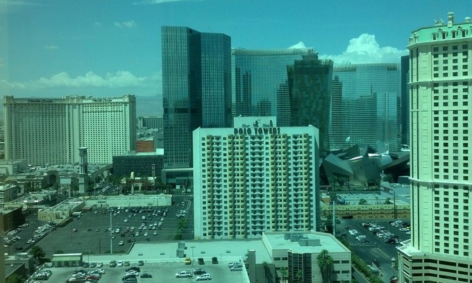 Las Vegas Apartamento | PROPIETARIO ADMINISTRADO STRIP SIDE! SIN GASTOS complejo! TAMBIÉN VRBO LISTINGS 344994 & 397813
