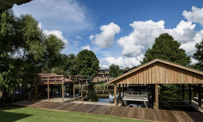 Ventress Casa | Oxbow Retreat The Hidden Gem of FalseRiver,Ventress , New roads area