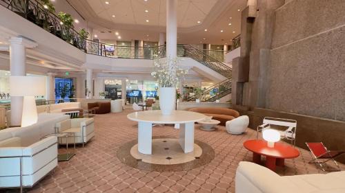 Wilshire Hotel | Oxford Palace Hotel