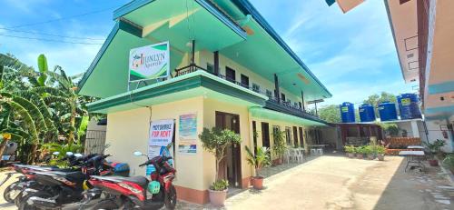 Tawala Hotel | OYO 1121 Junlyn Apartelle