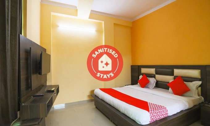 Faridabad Hotel | OYO 16362 Hotel National
