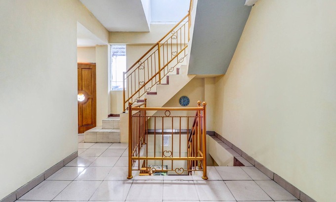 Ngamprah Hotel | OYO 90873 Orchid Guesthouse