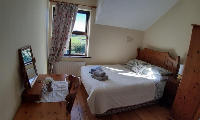 Clarinbridge Casa | Oystercatcher Guesthouse