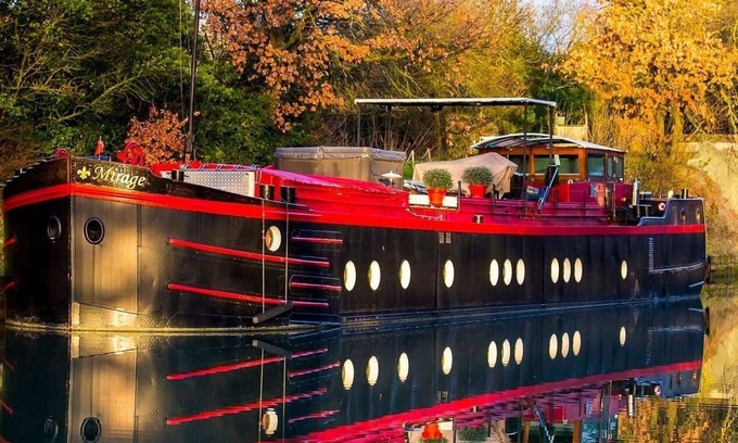 Villalbe Casa | péniche mirage