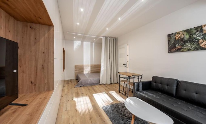 Juh Apartamento | P Moderný byt v blízkosti centra