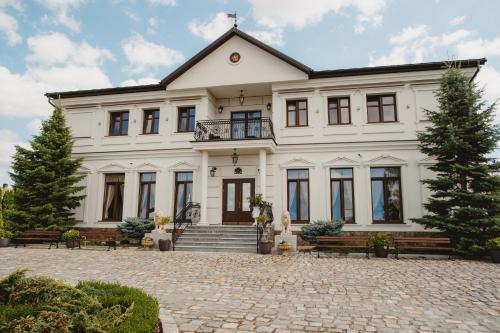 Uniejow Cama Y Desayuno | Pałac Uniejów