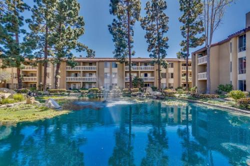 Pacific Beach Casa | Pacific Beach Resort Condo - Walk to the Beach