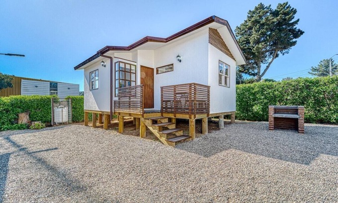 Algarrobo Cabina | Pacific Cabin 2B W/Wifi, Smart TV & Parking.