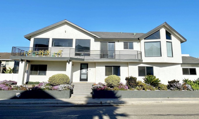 Oxnard Shores Casa | Pacific Dreams at Oxnard Shores. 3 BR 2.5 BA. Remodeled amazing beach location.