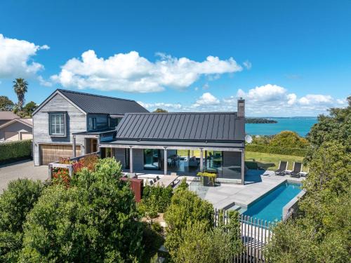 Surfdale Casa | Pacific Escape, Oneroa - Be My Guest Waiheke
