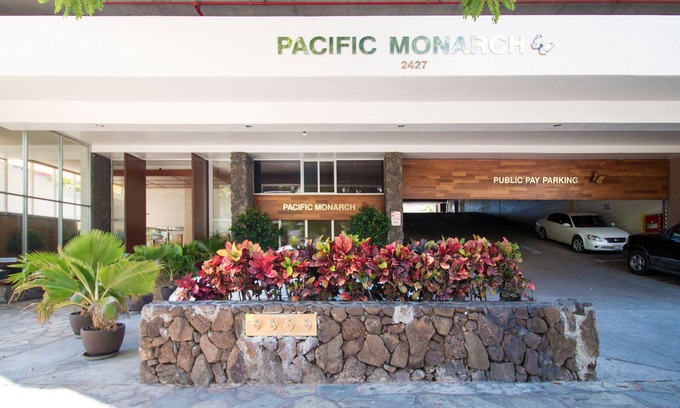 Waikiki Apartamento | Pacific Monarch Condos Near Waikiki Beach w/ City View & Partial Ocean View