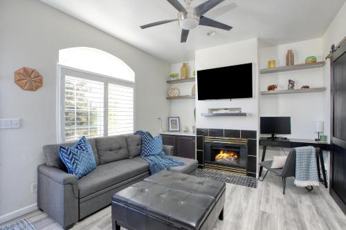 Oceano Casa | Pacific Plaza #308 - Lazy Dune - 1BdrmUp-K-QSofa
