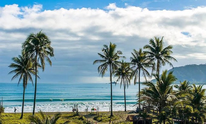 Baler Casa | Pacific Waves Inn