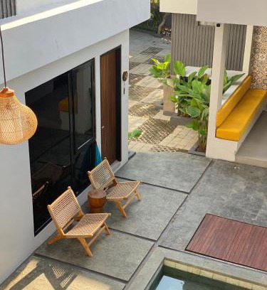 Ketewel Hotel | Padinis Villa & Coffee