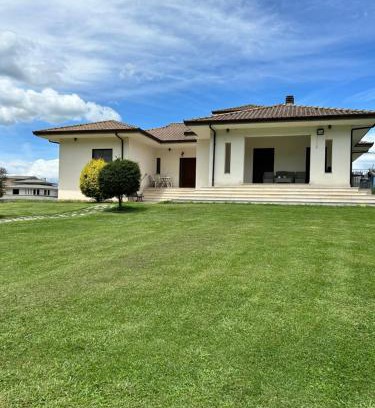 Atina Casa | Pagnani Guest House