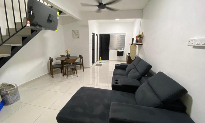 Pagoh Casa | Pagoh Town Homestay