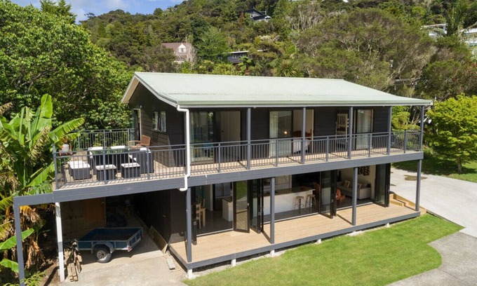 Paihia Cabaña | Paihia Center Peace - Central Paihia Holiday Home