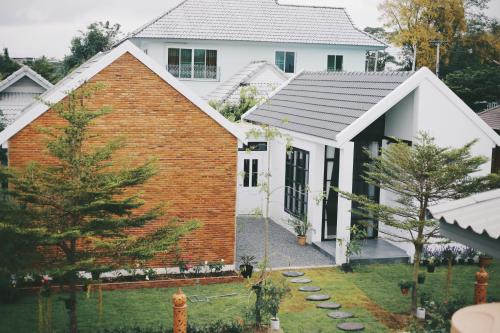 Bua Sali Casa | Pak Ping Ing Jai